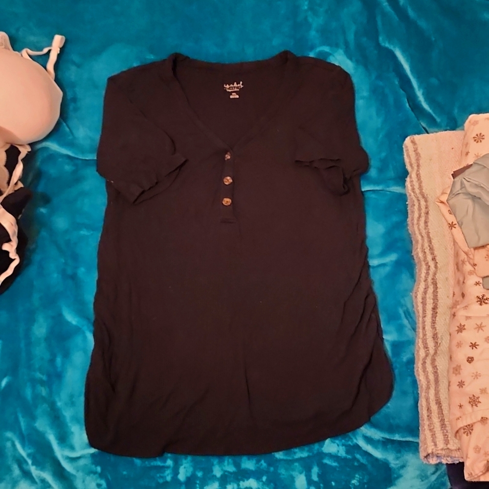 Short sleeve maturity mid button down shirt so cute even after pregnancy 😍 XL